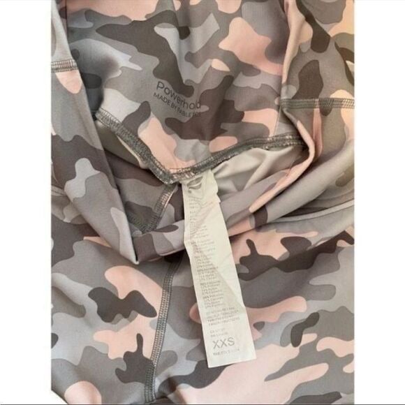 Fabletics powerhold camo leggings - Picture 3 of 3